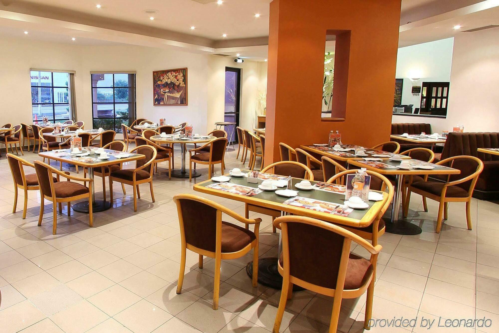 Fiesta Inn Saltillo Eksteriør bilde