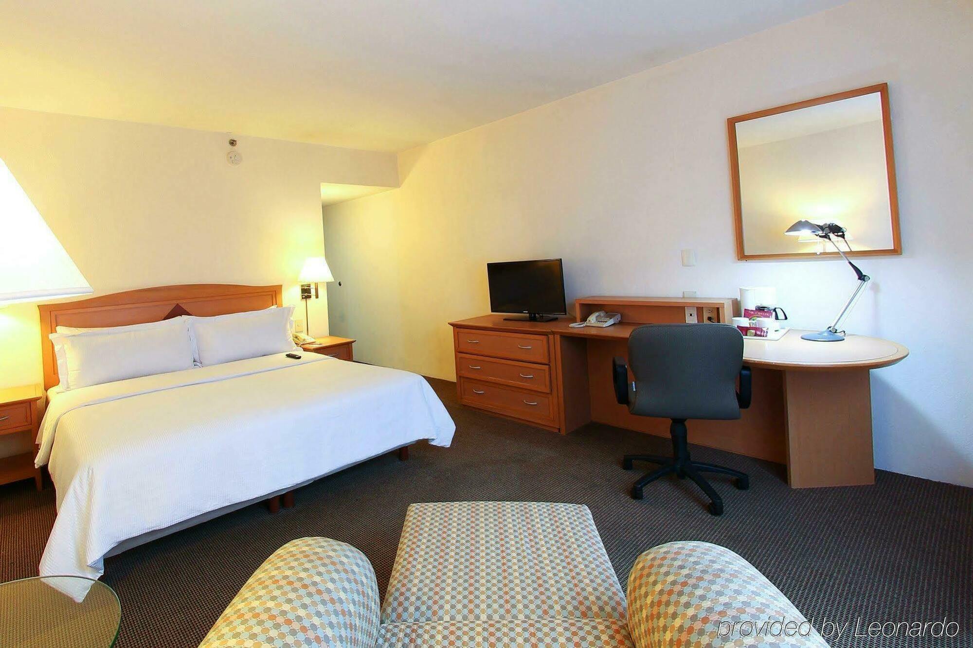 Fiesta Inn Saltillo Eksteriør bilde