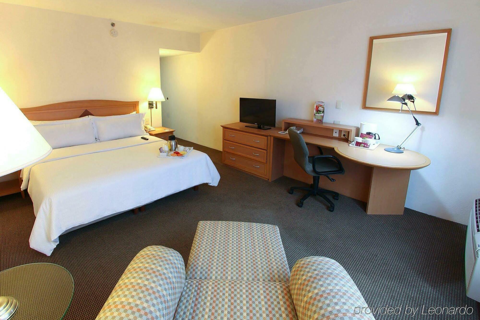 Fiesta Inn Saltillo Eksteriør bilde