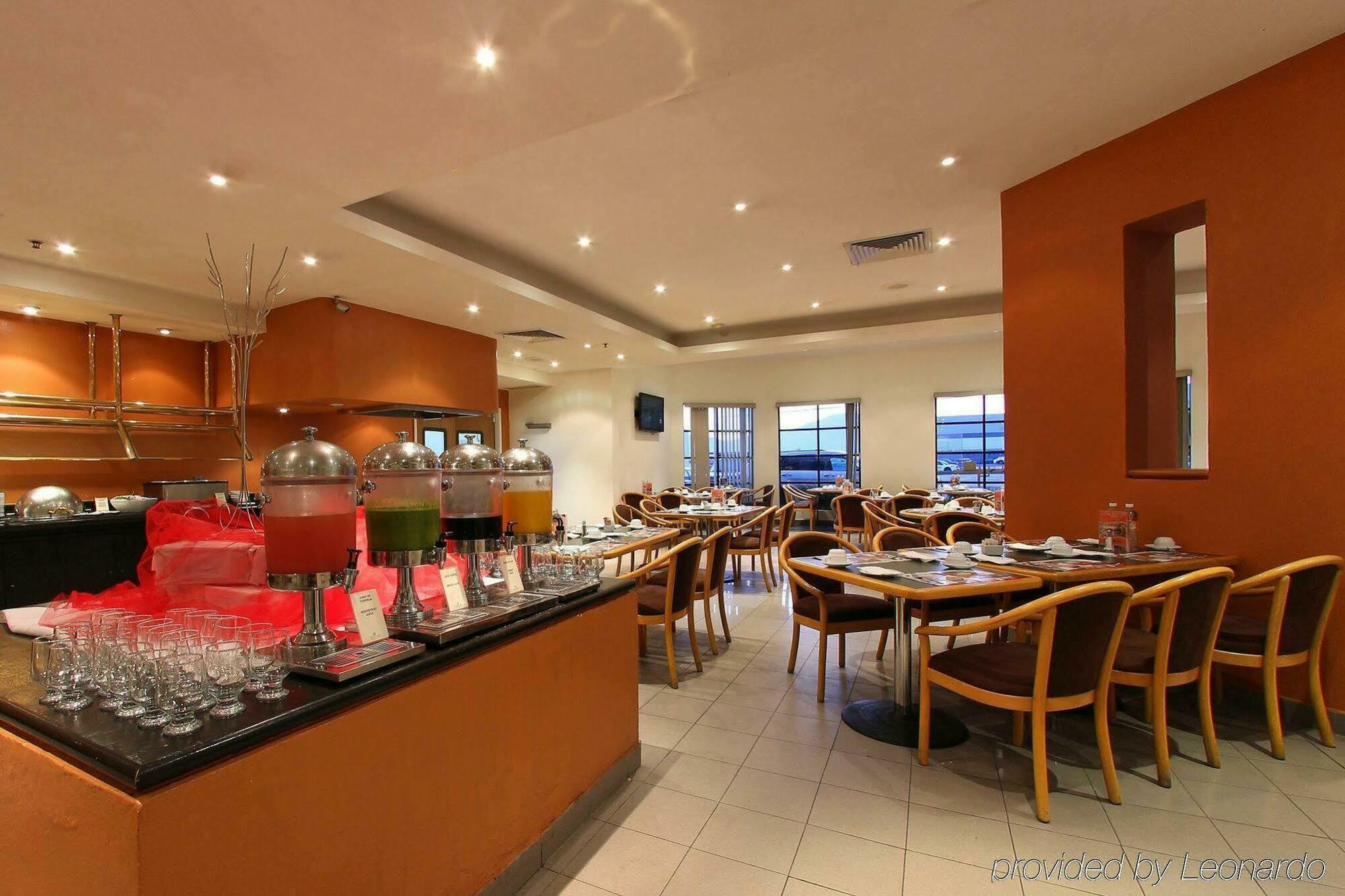 Fiesta Inn Saltillo Eksteriør bilde